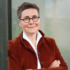 Angela Steidele: Ins Dunkel