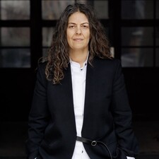Jina Khayyer: